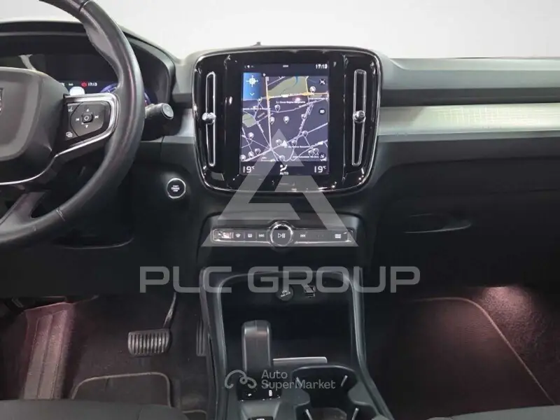 2021 Volvo XC40