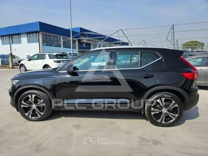2021 Volvo XC40