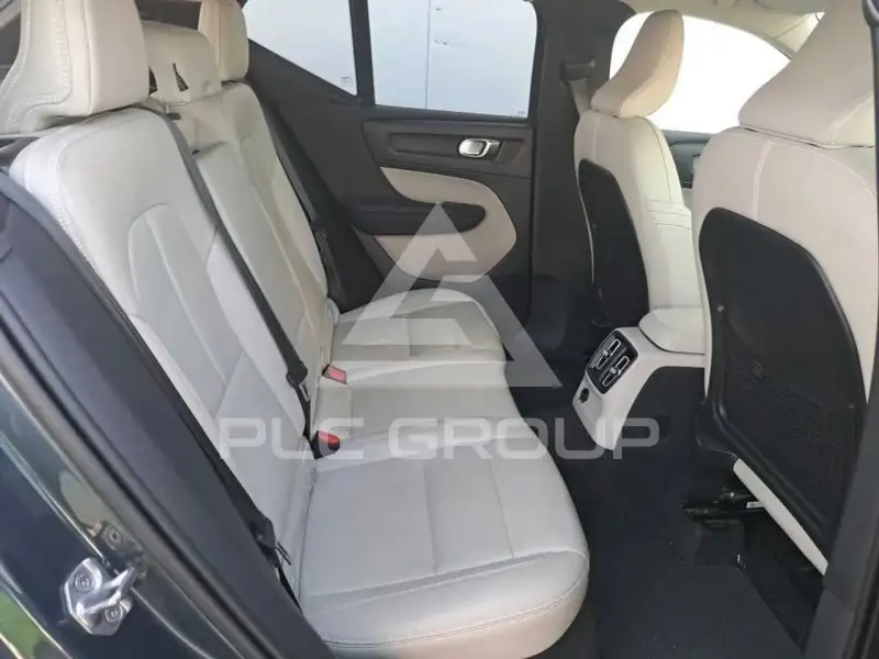 2021 Volvo XC40