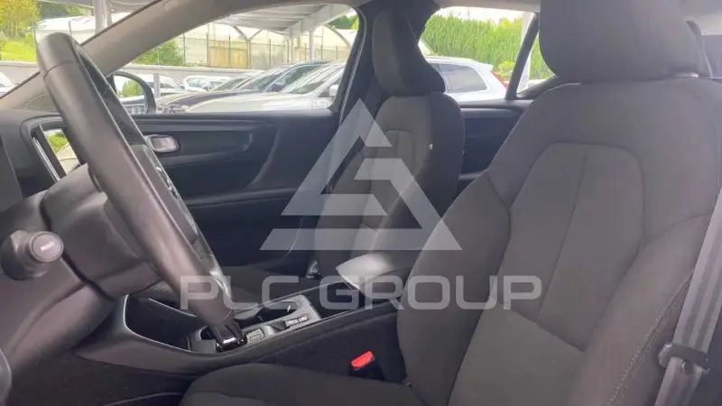 2021 Volvo XC40
