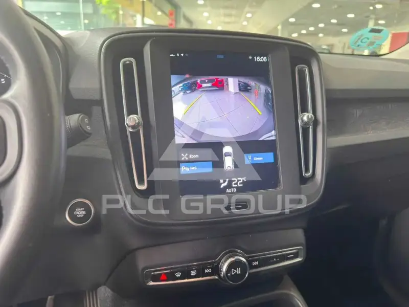 2021 Volvo XC40