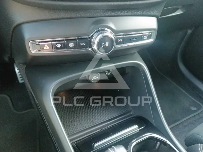 2021 Volvo XC40