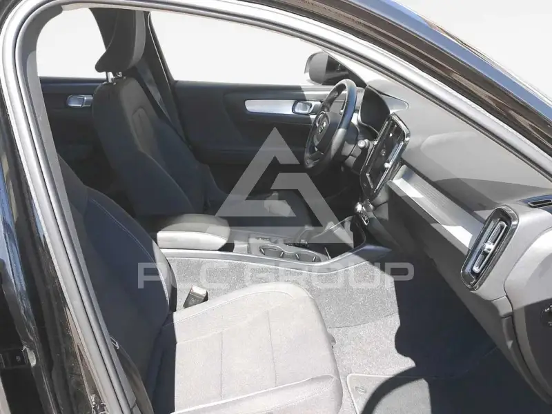 2021 Volvo XC40