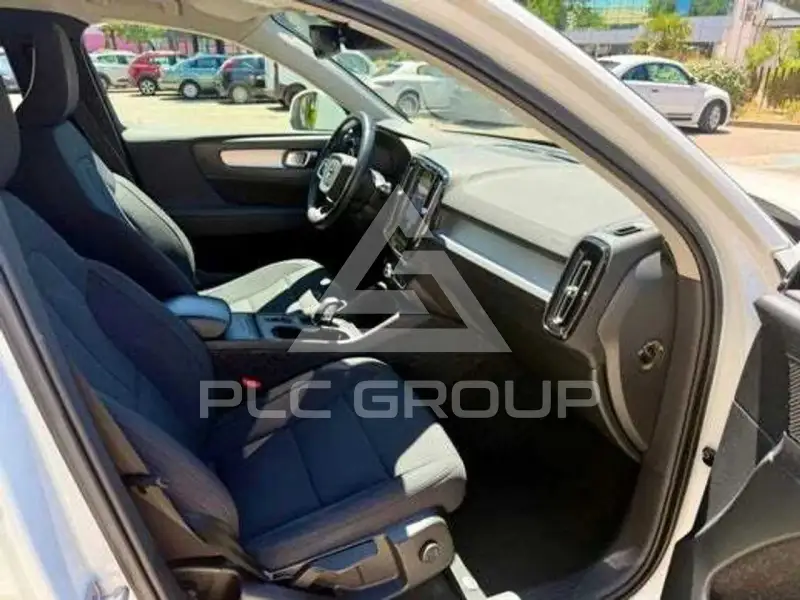 2021 Volvo XC40