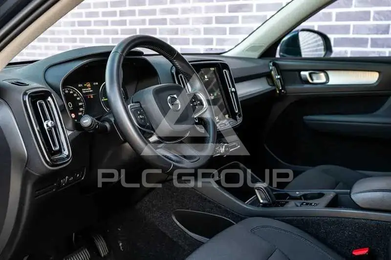 2021 Volvo XC40