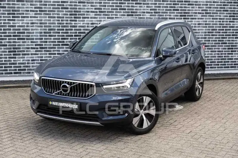 2021 Volvo XC40