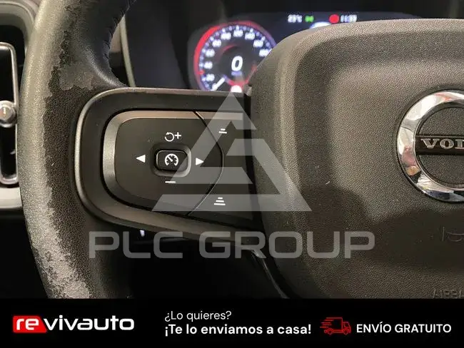 2021 Volvo XC40