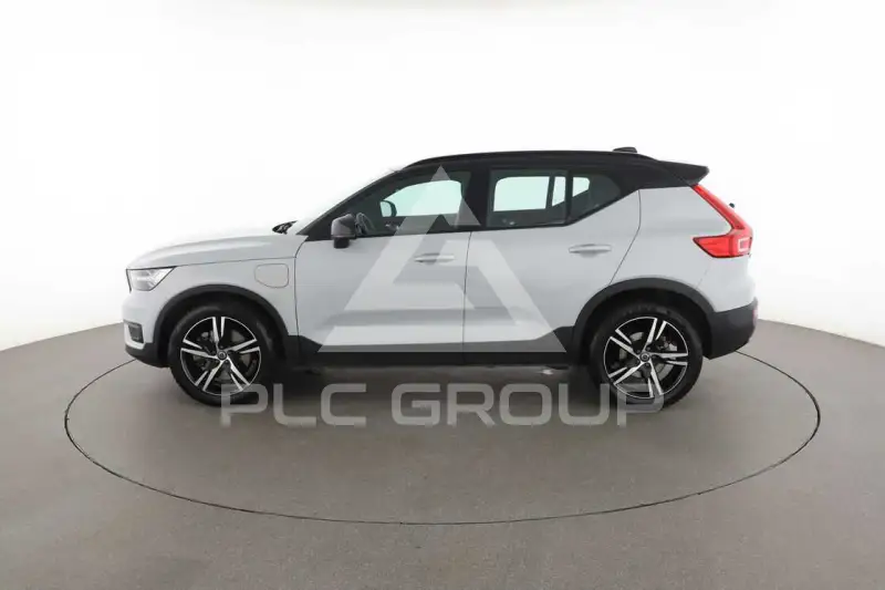 2021 Volvo XC40