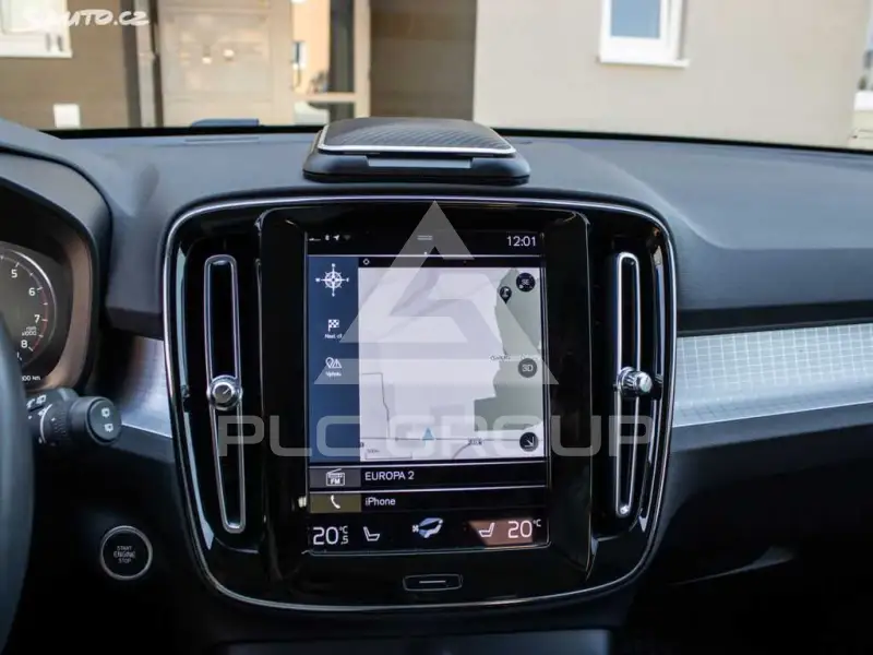 2021 Volvo XC40