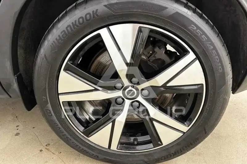2021 Volvo XC40