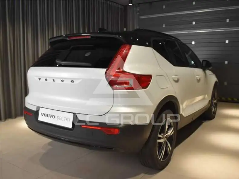2021 Volvo XC40