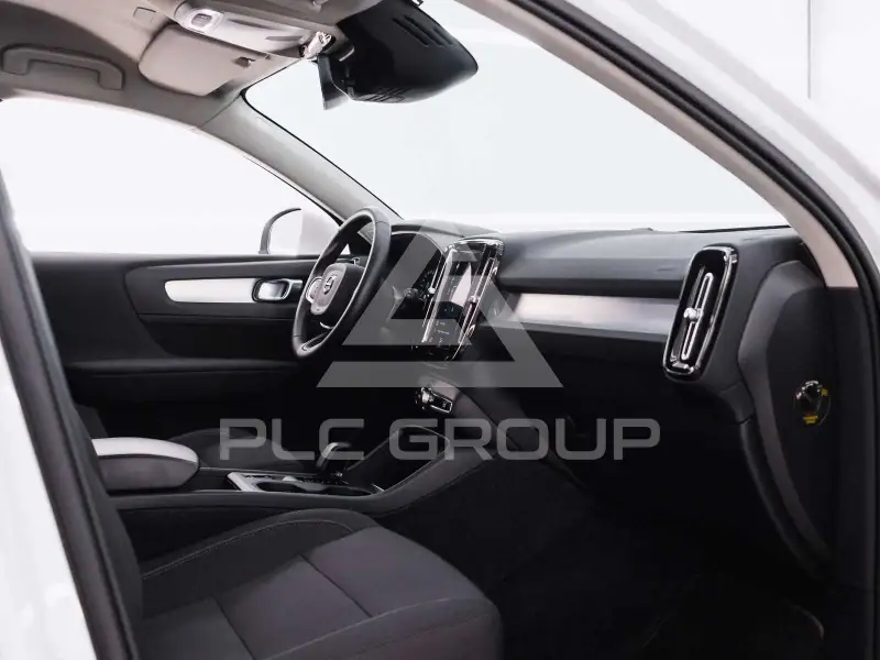 2021 Volvo XC40