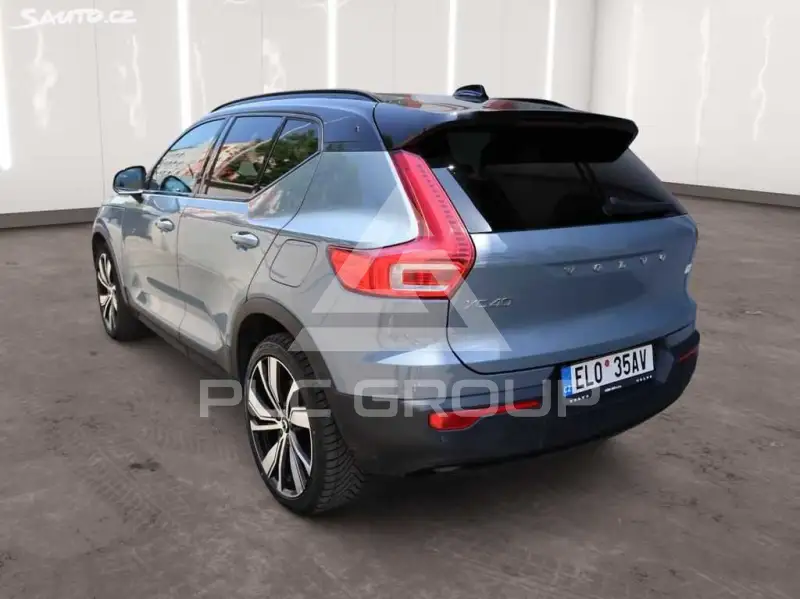 2021 Volvo XC40