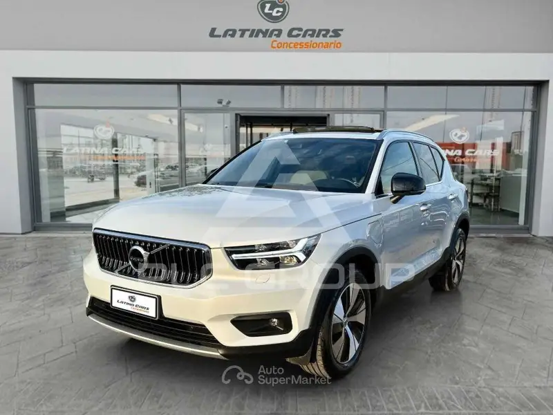 2021 Volvo XC40