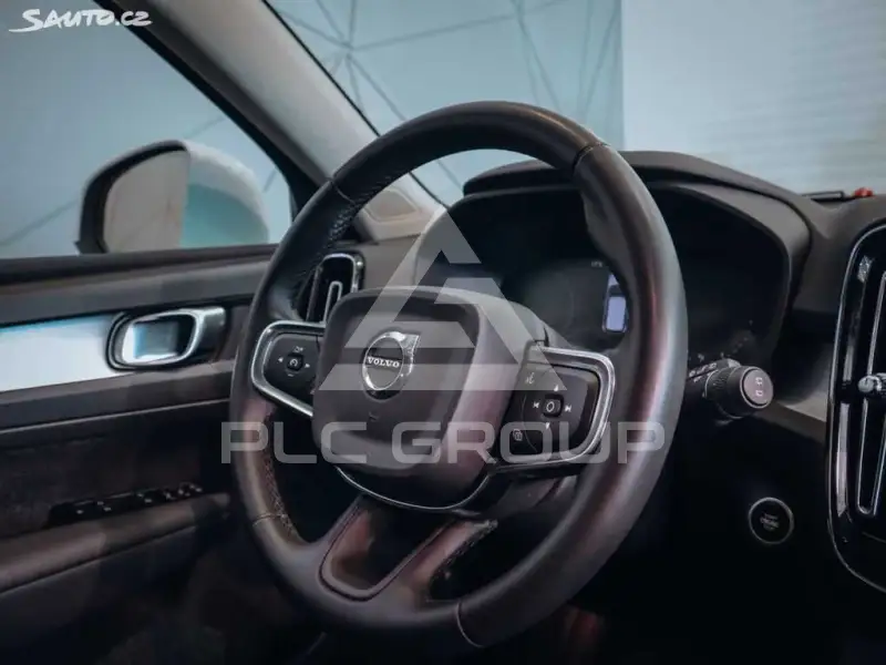 2021 Volvo XC40