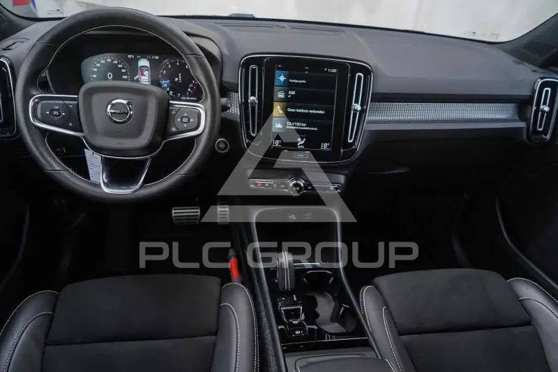 2021 Volvo XC40