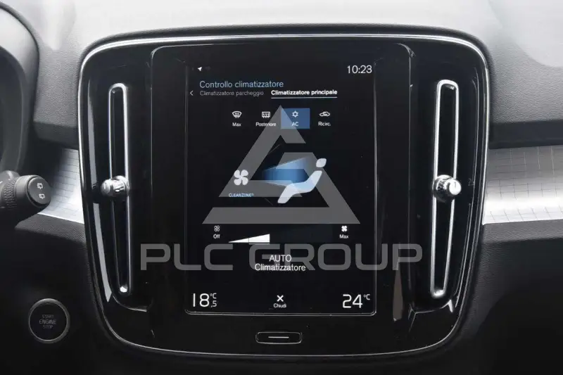 2021 Volvo XC40