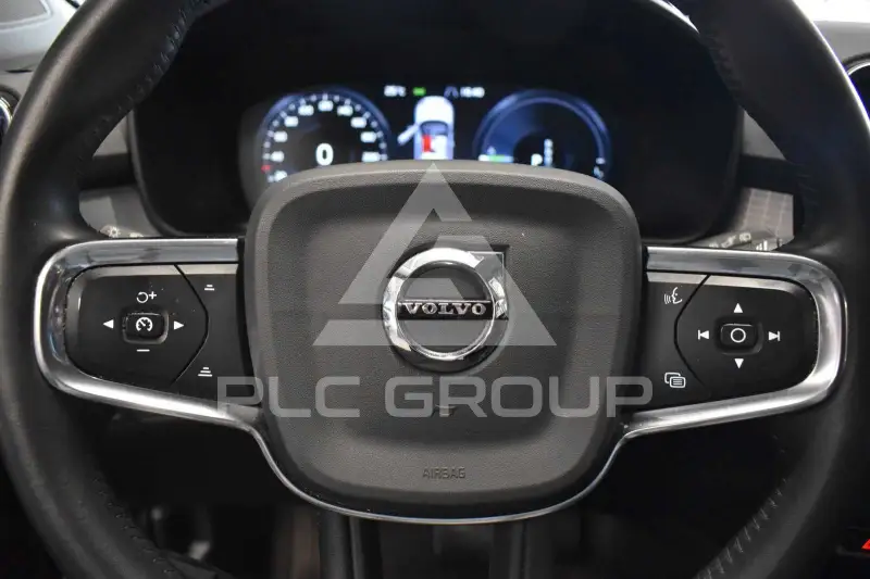 2021 Volvo XC40