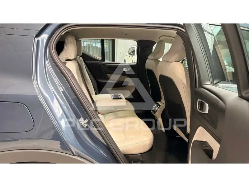 2021 Volvo XC40