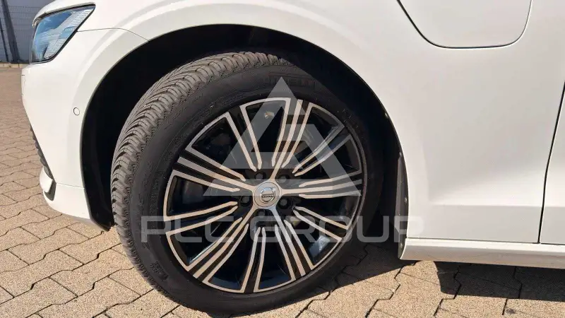 2021 Volvo V60