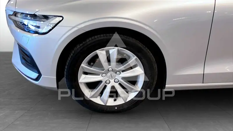 2021 Volvo V60