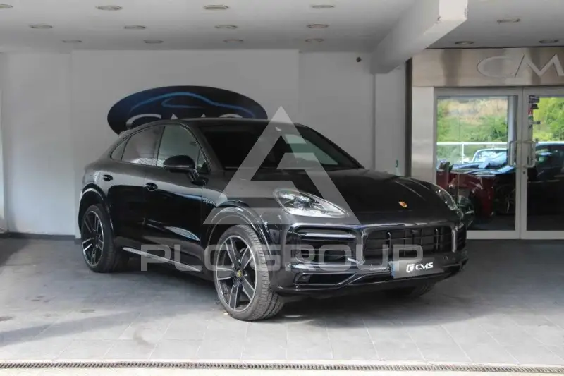 2021 Porsche CAYENNE