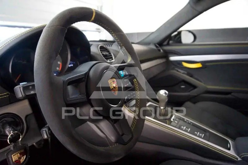 2021 Porsche Cayman