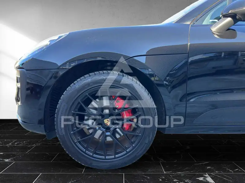 2021 Porsche MACAN