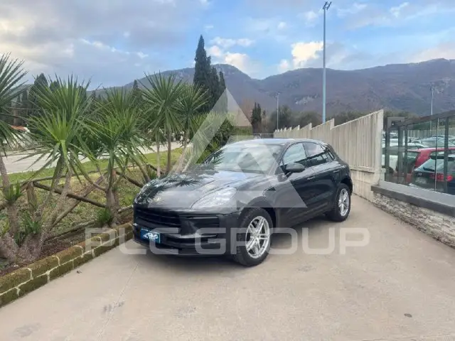 2021 Porsche MACAN