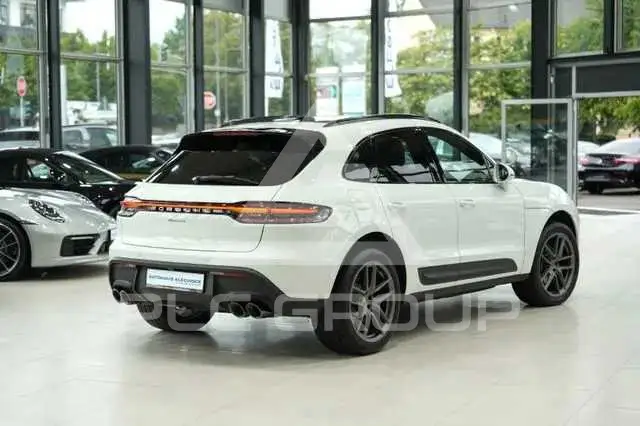 2021 Porsche MACAN