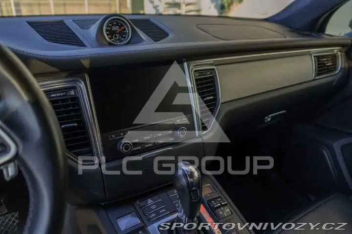 2021 Porsche MACAN