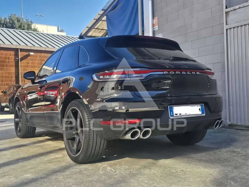 2021 Porsche MACAN
