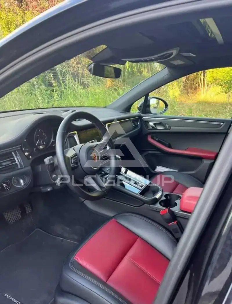 2021 Porsche MACAN