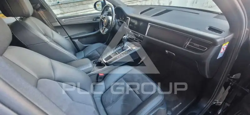 2021 Porsche MACAN