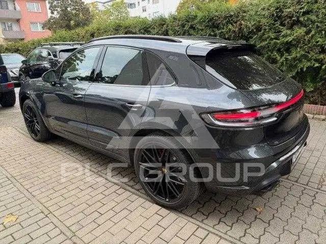 2021 Porsche MACAN