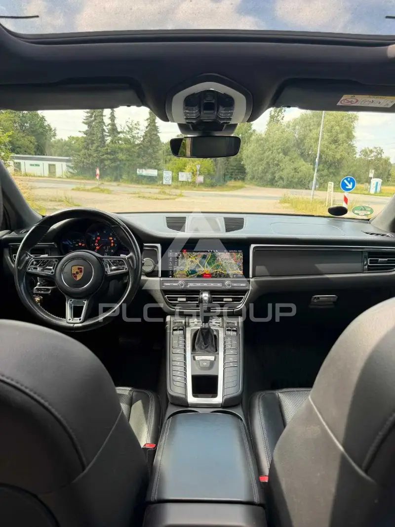 2021 Porsche MACAN