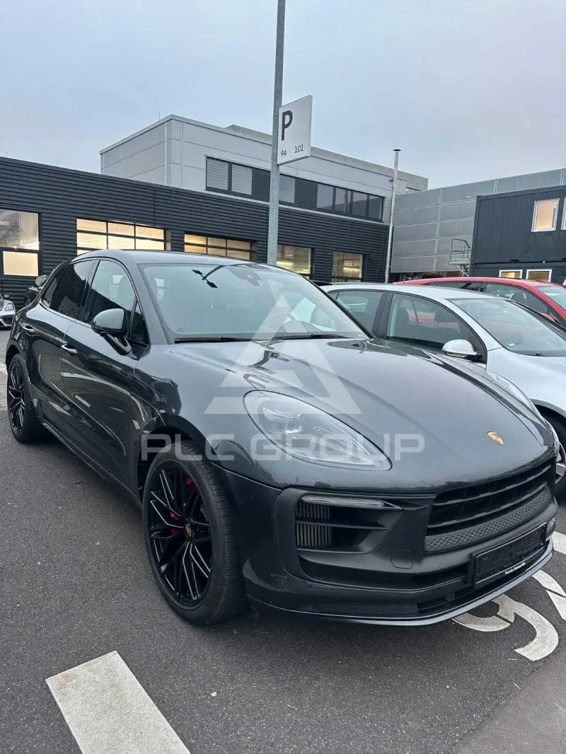 2021 Porsche MACAN