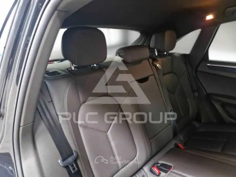 2021 Porsche MACAN
