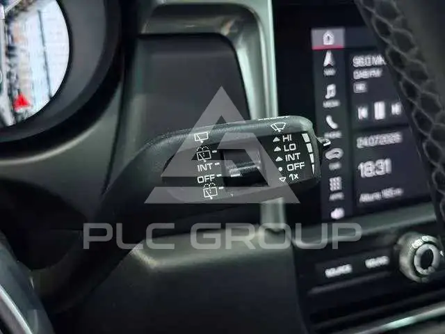 2021 Porsche MACAN