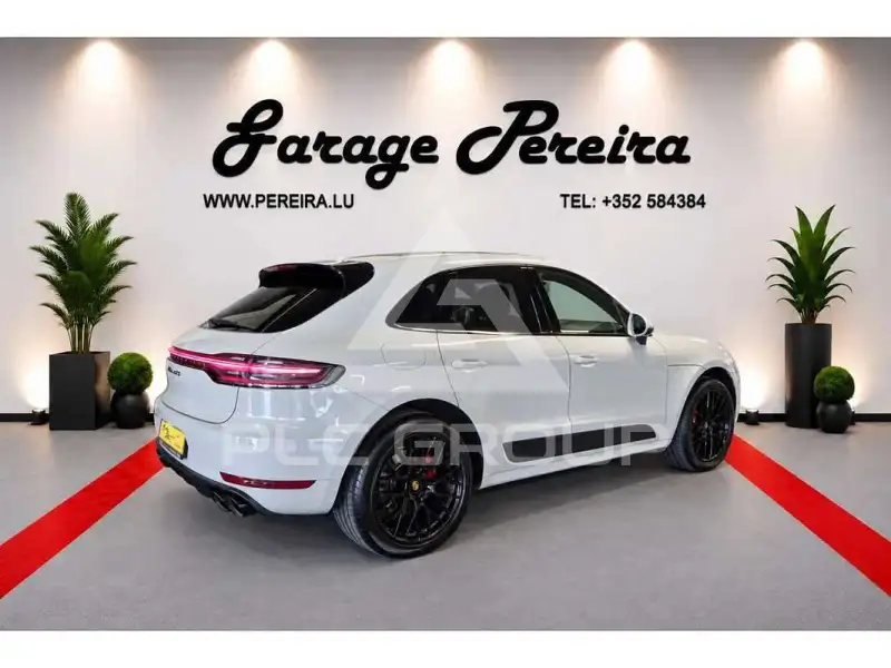 2021 Porsche MACAN