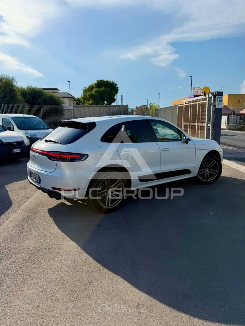 2021 Porsche MACAN