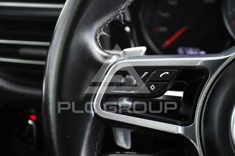 2021 Porsche MACAN
