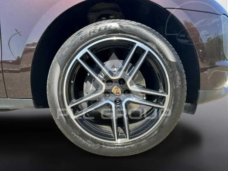 2021 Porsche MACAN