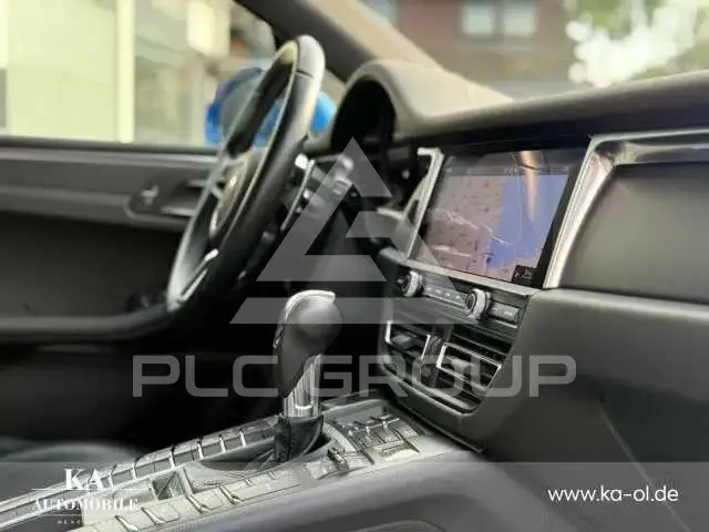 2021 Porsche MACAN