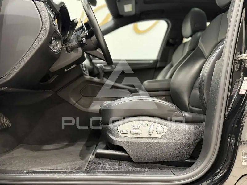 2021 Porsche MACAN