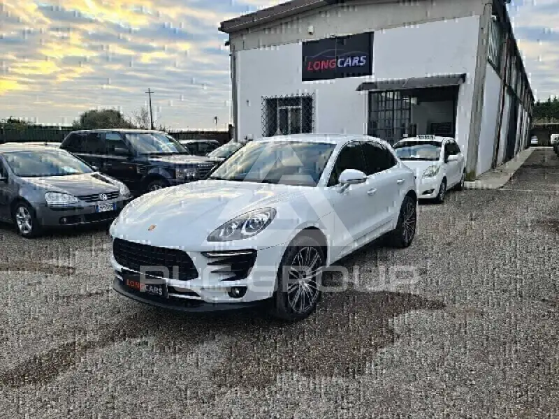 2021 Porsche MACAN