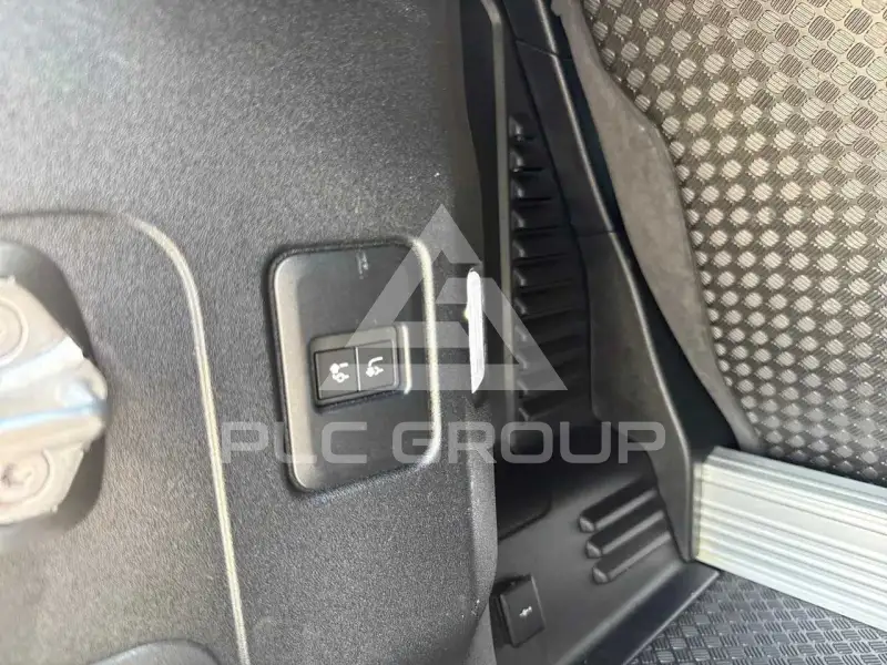 2021 Land Rover DEFENDER