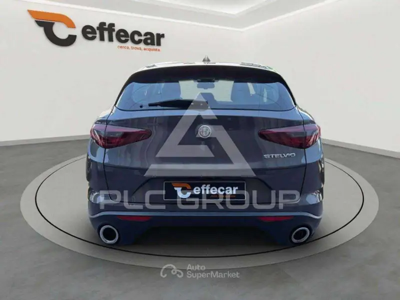 2021 Alfa Romeo Stelvio