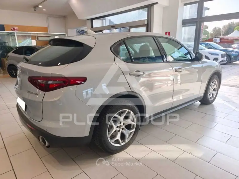 2021 Alfa Romeo Stelvio
