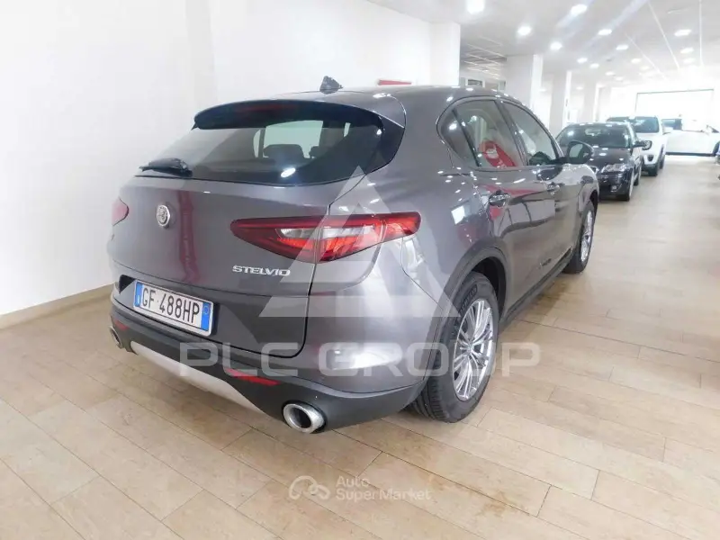 2021 Alfa Romeo Stelvio
